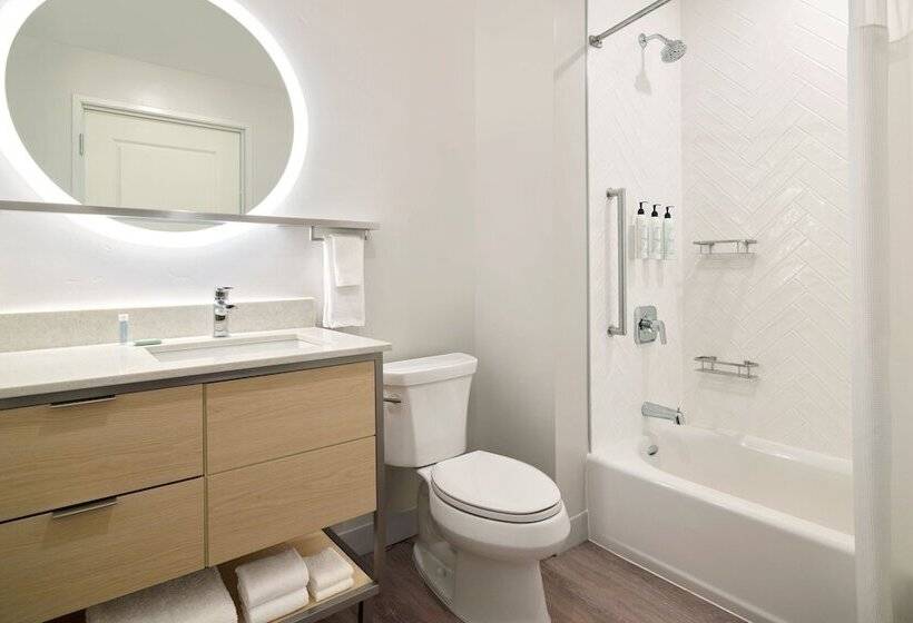 Отель Towneplace Suites By Marriott Tempe