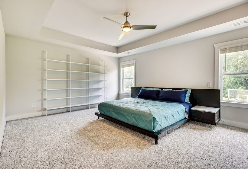 Huntsville Oasis W/ Basketball Court & Patio!