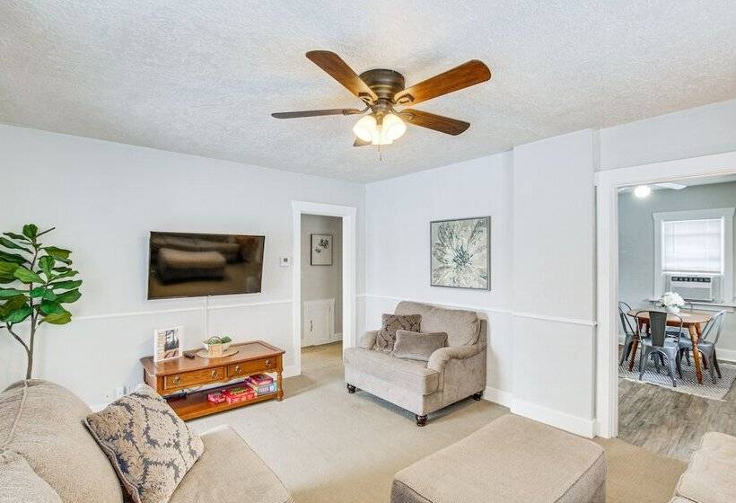 Hyde Park Home W/ Fire Pit: Near Hiking Trails!