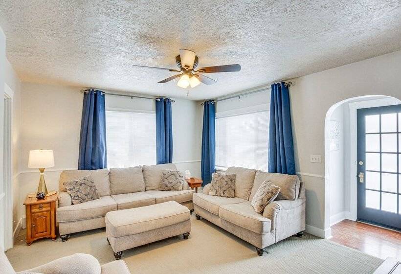 Hyde Park Home W/ Fire Pit: Near Hiking Trails!