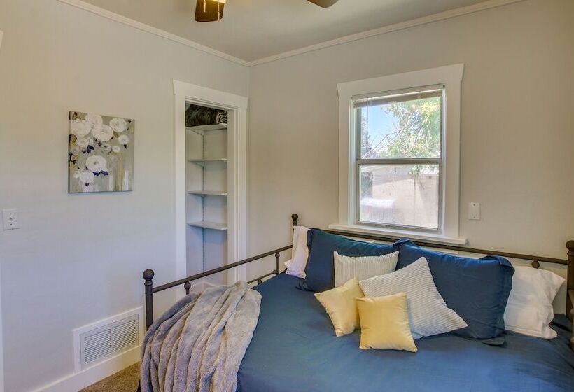 Hyde Park Home W/ Fire Pit: Near Hiking Trails!