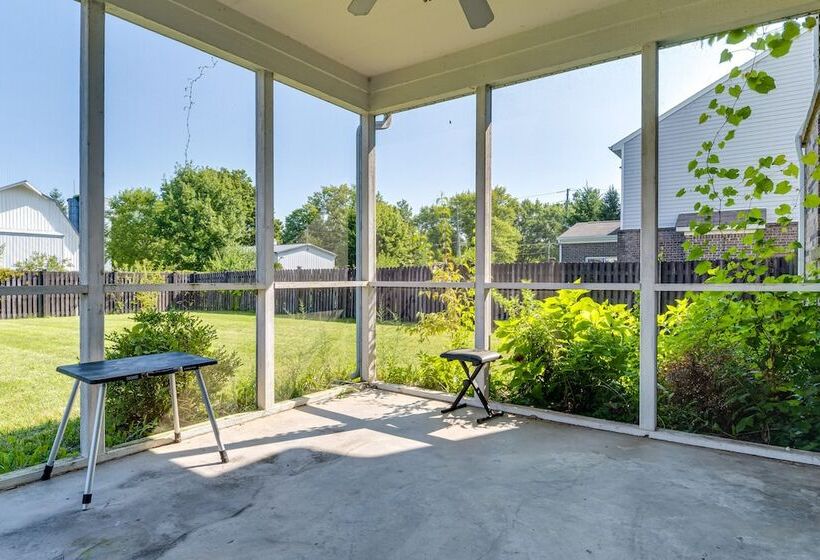 Indianapolis Home W/ Patio & Community Pool!