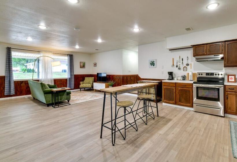 Jonesboro Retreat Near Arkansas State University!