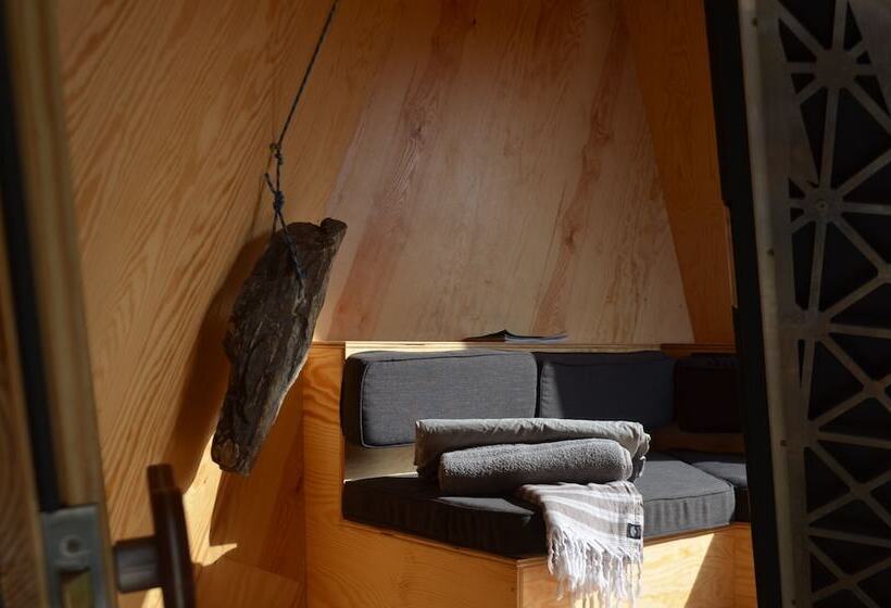 K4 Kudhva Treehouse Cabin With Sea View