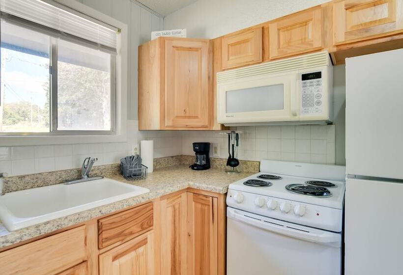 Kimberling City Home: Boat Slip & Lakefront Bliss!