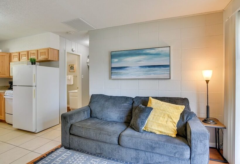 Kimberling City Home: Boat Slip & Lakefront Bliss!