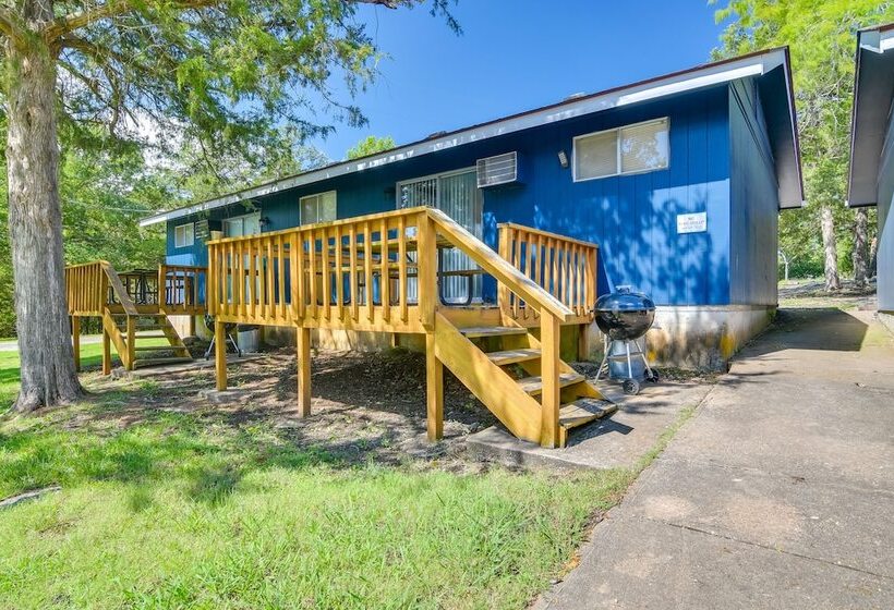 Kimberling City Oasis: Boat Slip, Kayaks & More!