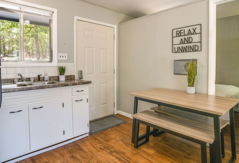 Lakefront Escape W/ Boat Slip On Table Rock Lake!