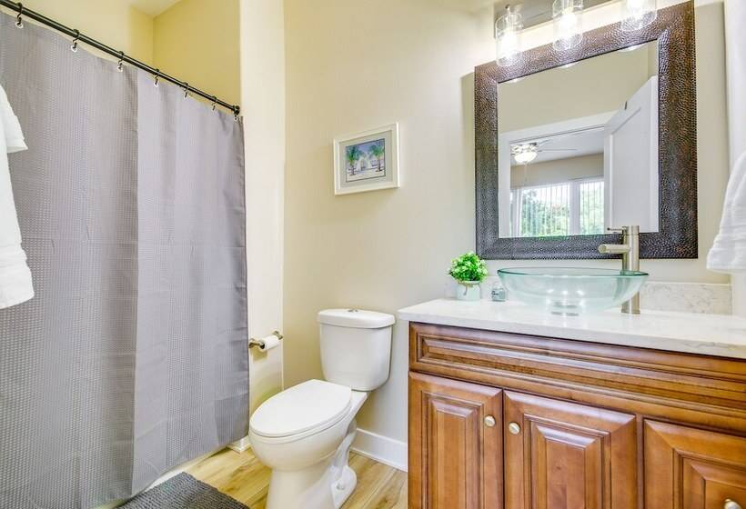 Lakefront Osage Beach Retreat W/ Boat Slip!