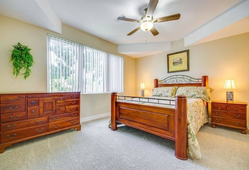 Lakefront Osage Beach Retreat W/ Boat Slip!