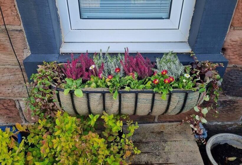 Lovely 2 Bed Cottage In Saint Bees Ca Lola