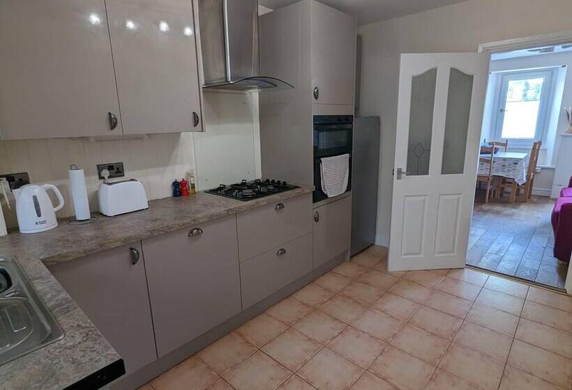 Lovely 2 Bed Cottage In Saint Bees Ca Lola