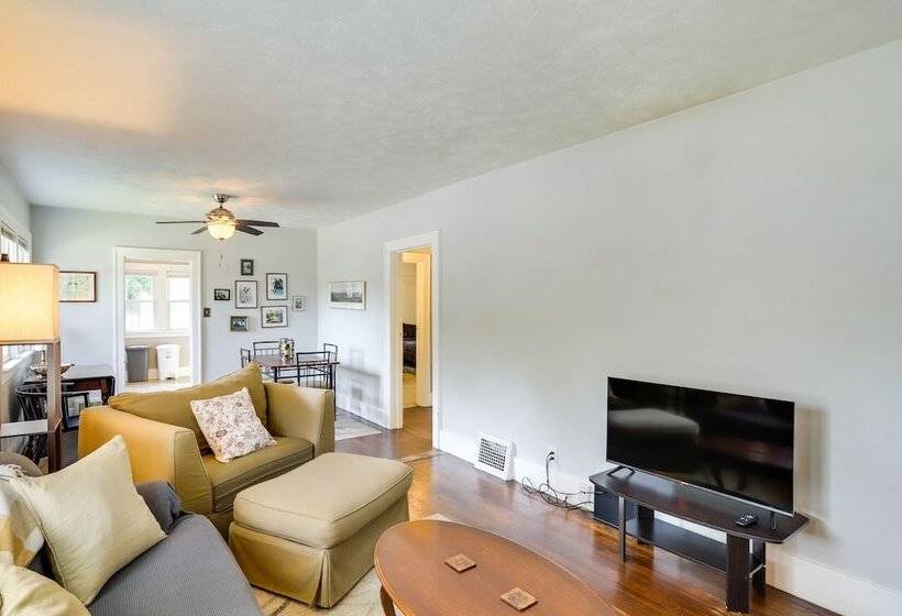 Lovely Home In South Bend: Walk To Notre Dame!