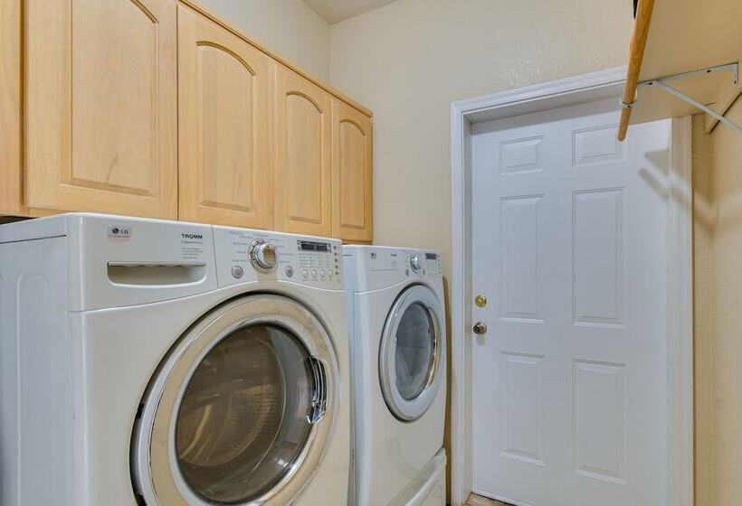 Luxe Yuma Home With Private Pool!