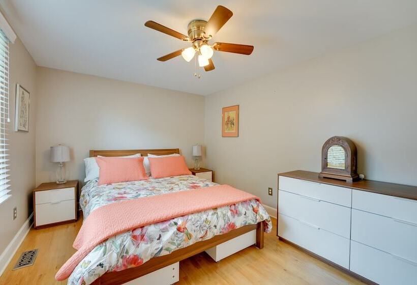 Luxurious Bloomfield Hills Oasis W/ Pool & Spa!