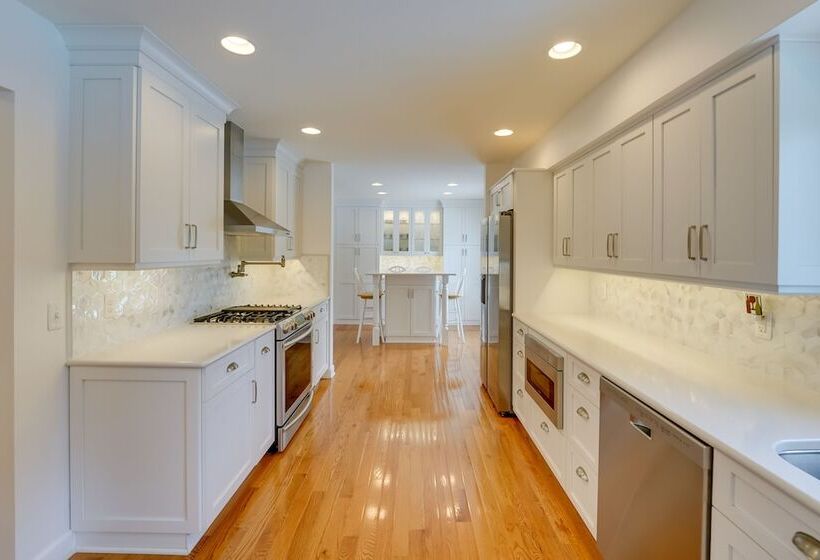 Luxurious Bloomfield Hills Oasis W/ Pool & Spa!