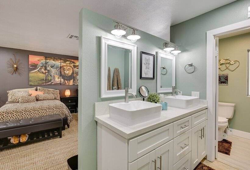 Luxe Family Home In Bonita W/ Private Pool & Spa!