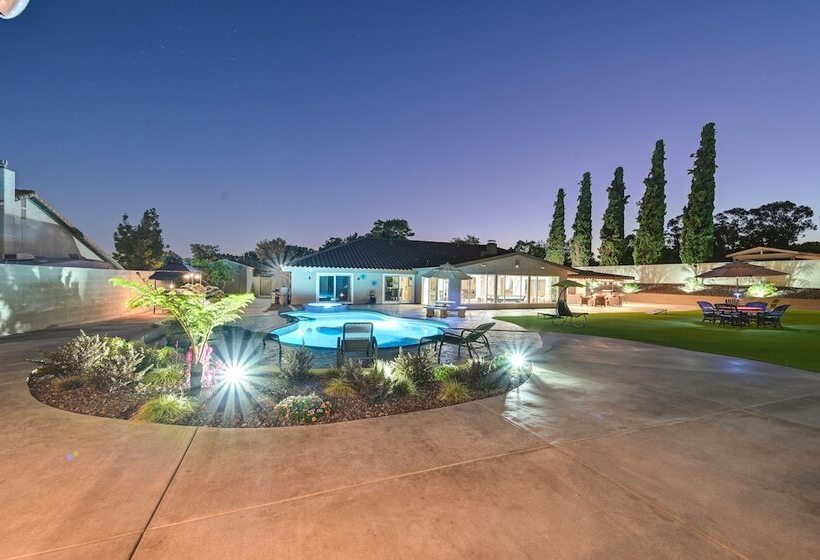 Luxe Family Home In Bonita W/ Private Pool & Spa!