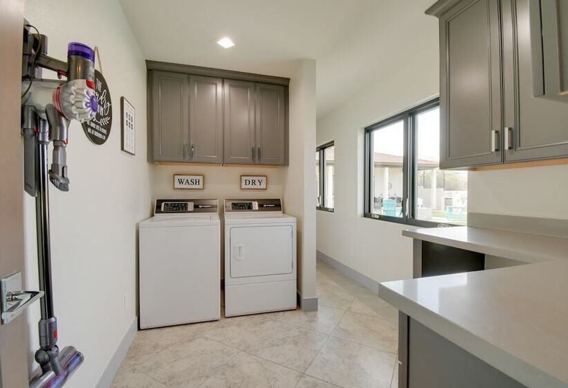 Pool, Spa, Game Room: Luxury Fountain Hills Escape