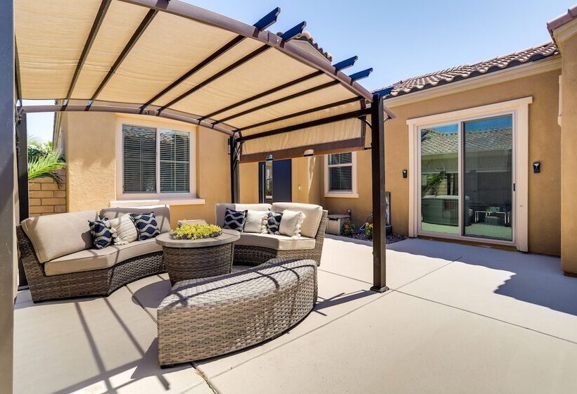 Luxury Palm Desert Vacation Home W/ Private Oasis