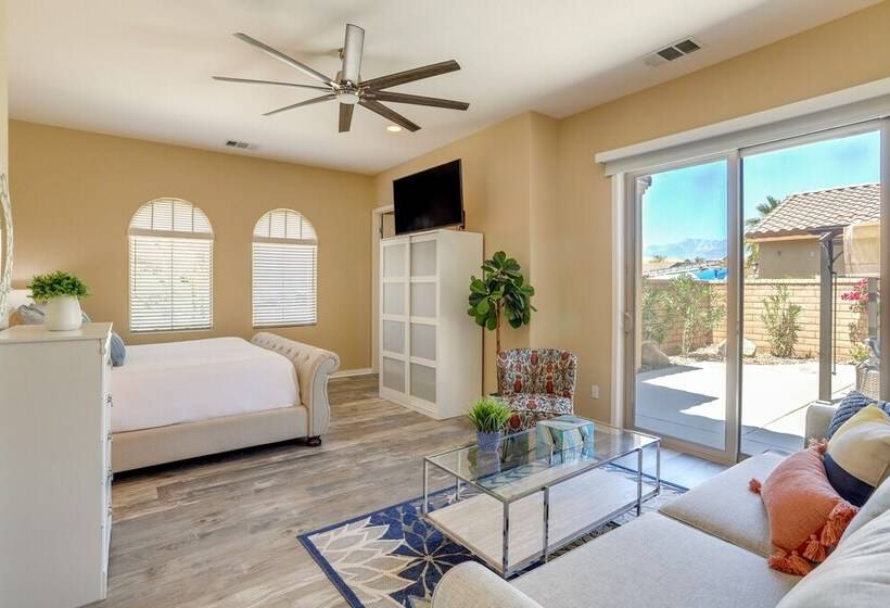 Luxury Palm Desert Vacation Home W/ Private Oasis
