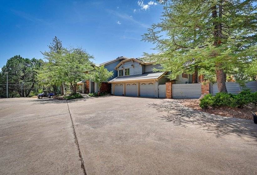 Hot Tub + Games: Spacious Golf Retreat In Payson