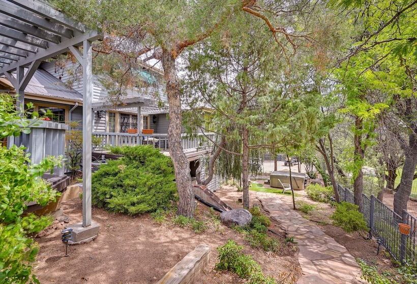 Hot Tub + Games: Spacious Golf Retreat In Payson