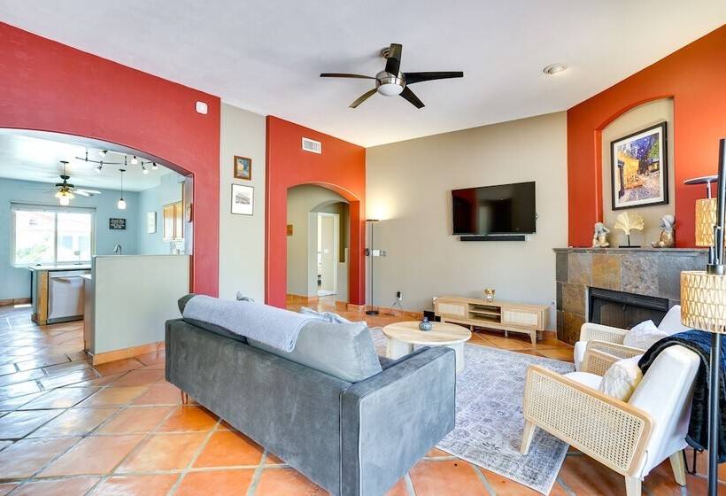 Luxury Tucson Retreat: Patio, Hot Tub & Fireplace
