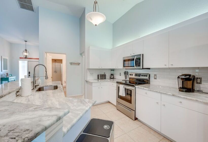 Marco Island Vacation Rental: Heated Pool & Lanai!