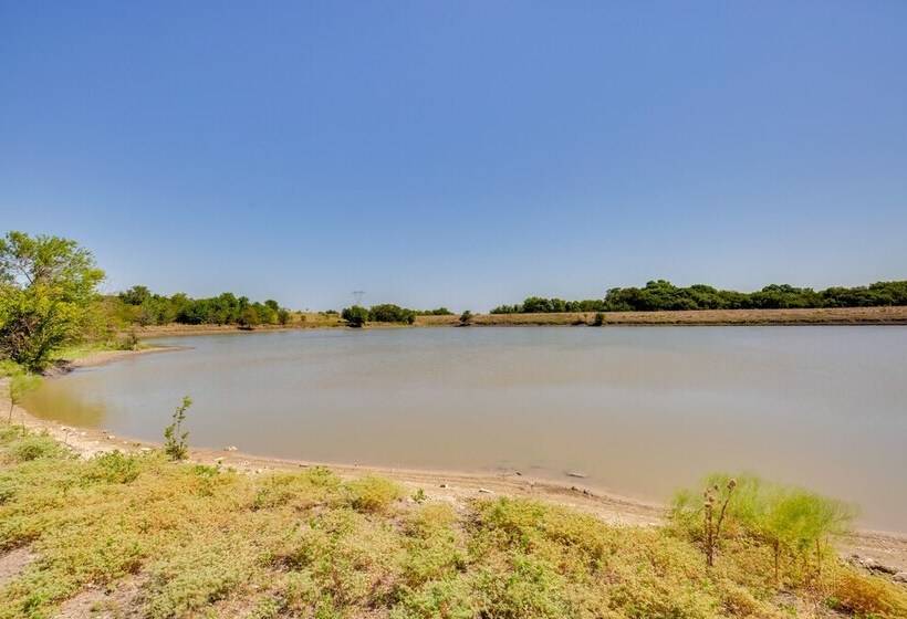 Mckinney Ranch Home W/ Patios + Lake View!