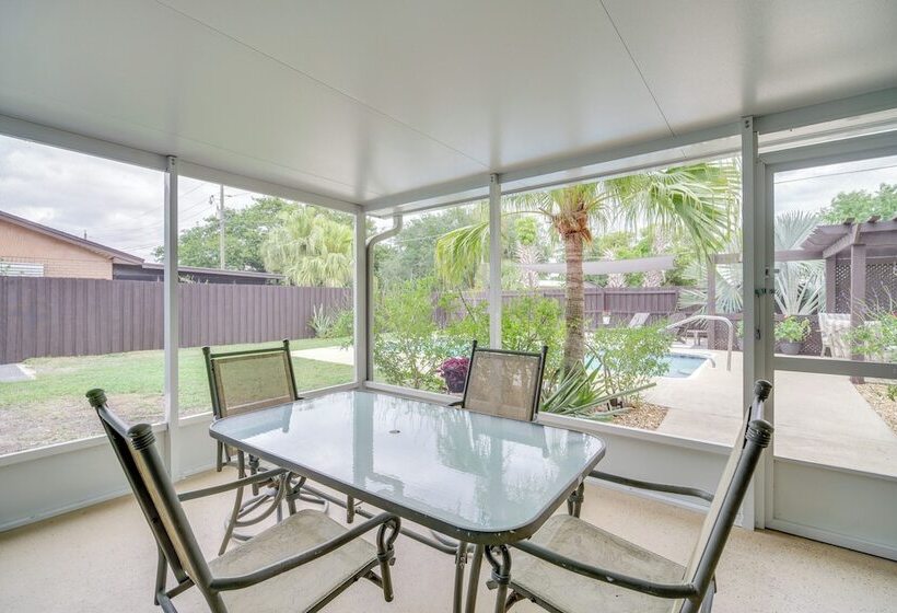 Melbourne Home W/ Pool & Patio, 6 Mi To Beach!