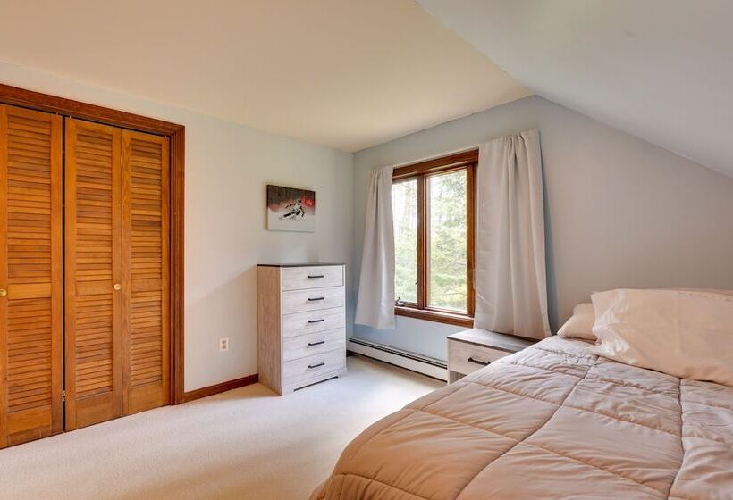 Mendon Home W/ Hot Tub, Fire Pit & Near Skiing!