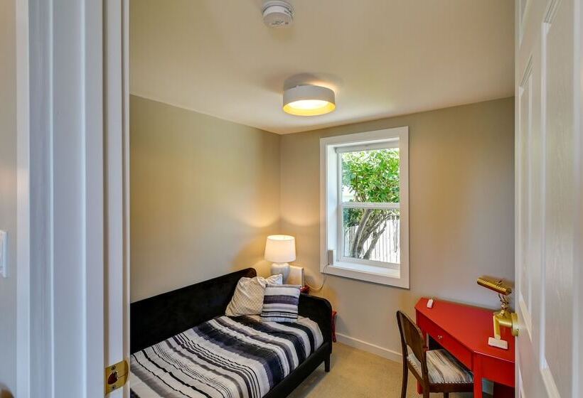 Moclips Home W/ Hot Tub & Stunning Beach Views!