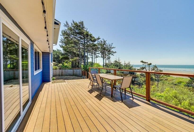 Moclips Home W/ Hot Tub & Stunning Beach Views!