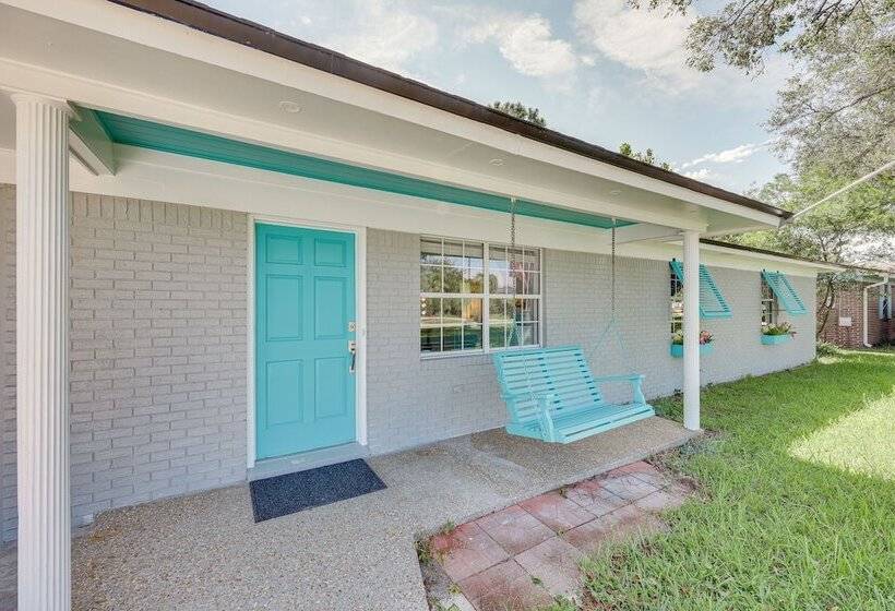 Modern Coastal Home W/ Pool: Mins To Beach & Mayo!