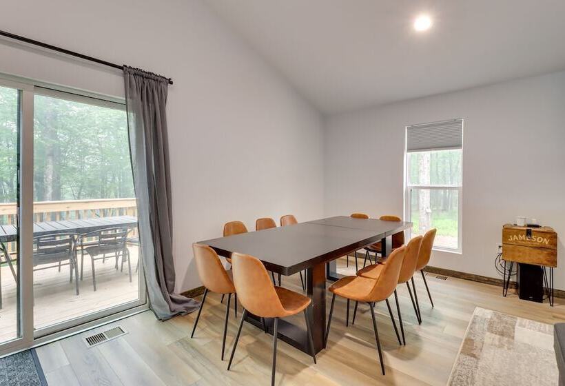 Lake Harmony Resort Home W/ Deck 4 Mi To Skiing!