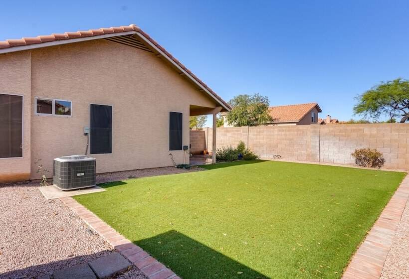 Modern Peoria Home W/ Pool Access & Private Yard!