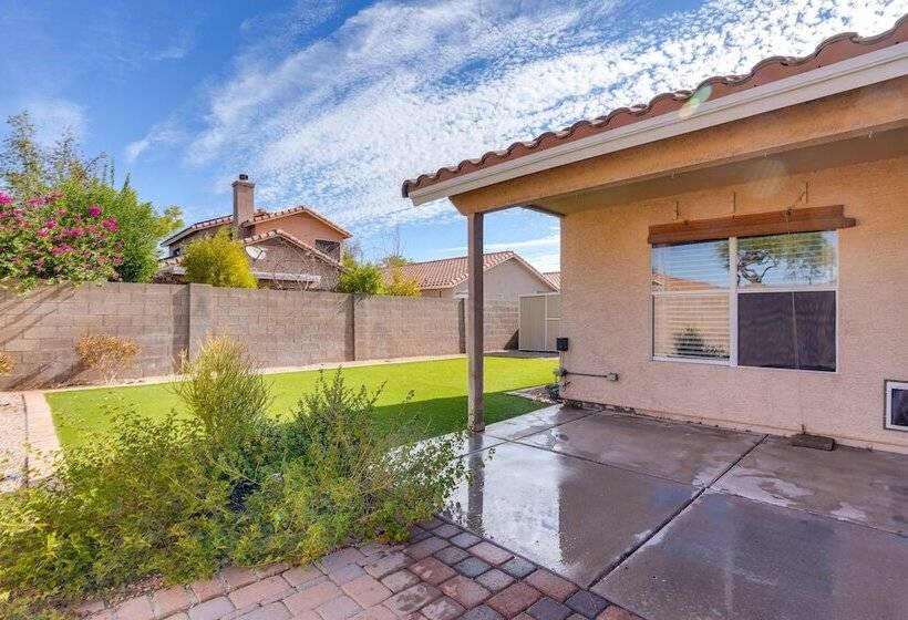 Modern Peoria Home W/ Pool Access & Private Yard!