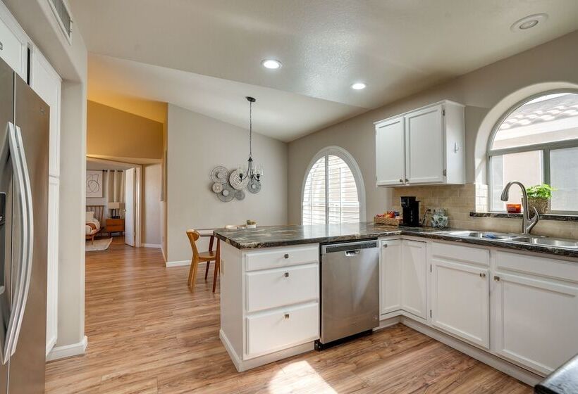 Modern Peoria Home W/ Pool Access & Private Yard!