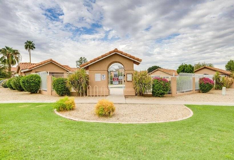 Modern Peoria Home W/ Pool Access & Private Yard!