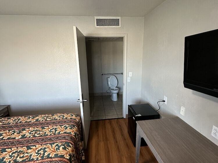 מוטל Super 7 Inn