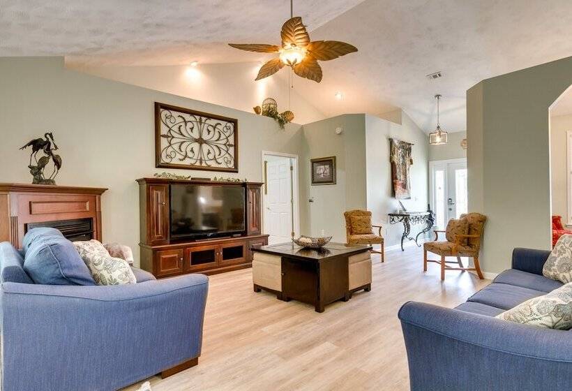 4 Mi To Beach: Navarre Retreat W/ Screened Porch!