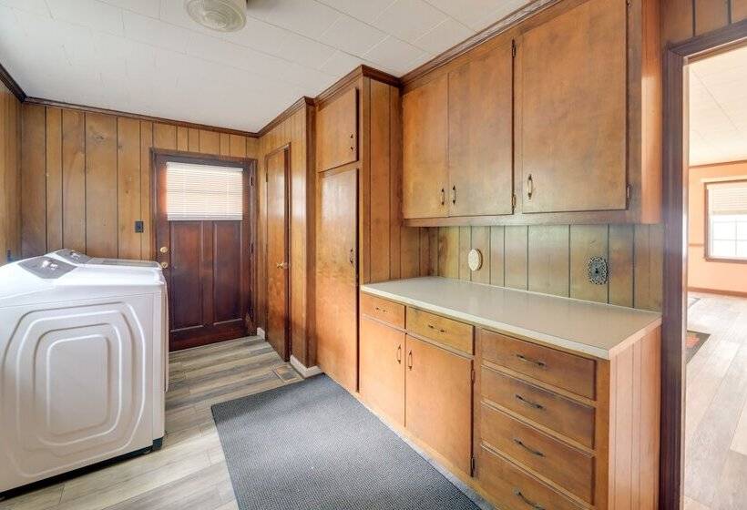 New Bern Vacation Rental: 2 Mi To Downtown