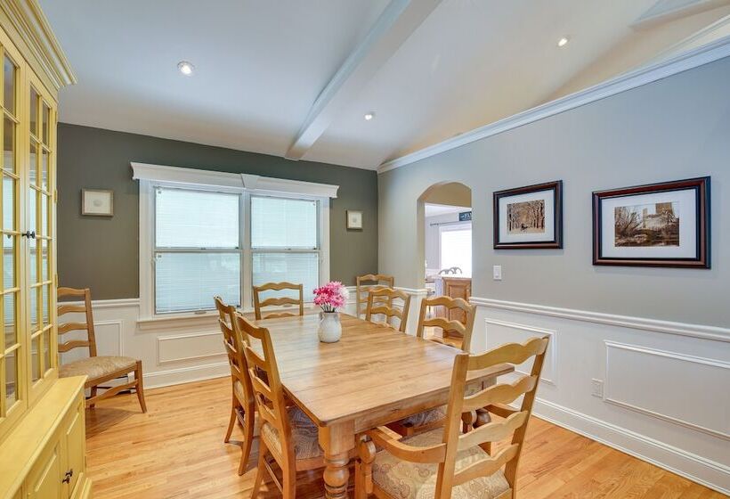 New Fairfield Vacation Rental W/ Lake Views!