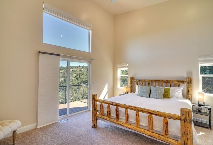 Newly Built, Modern Alton Cabin On 4 Acres!