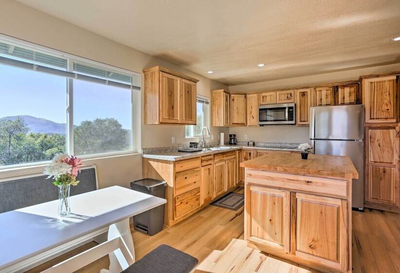 Oakhurst Duplex ~ 13 Mi To Yosemite National Park!