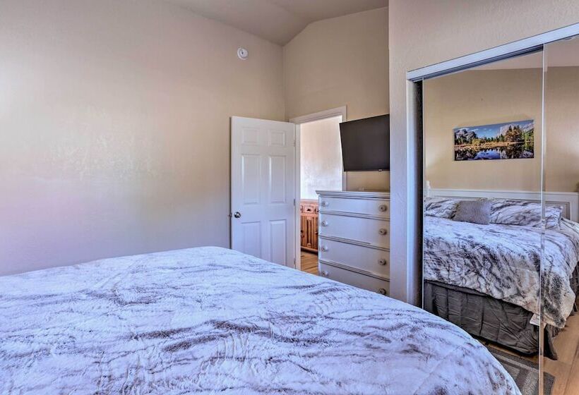 Oakhurst Duplex ~ 13 Mi To Yosemite National Park!