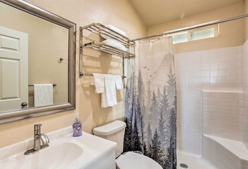 Oakhurst Duplex ~ 13 Mi To Yosemite National Park!