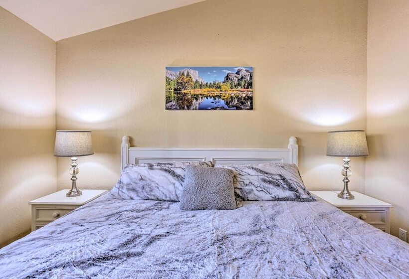 Oakhurst Duplex ~ 13 Mi To Yosemite National Park!