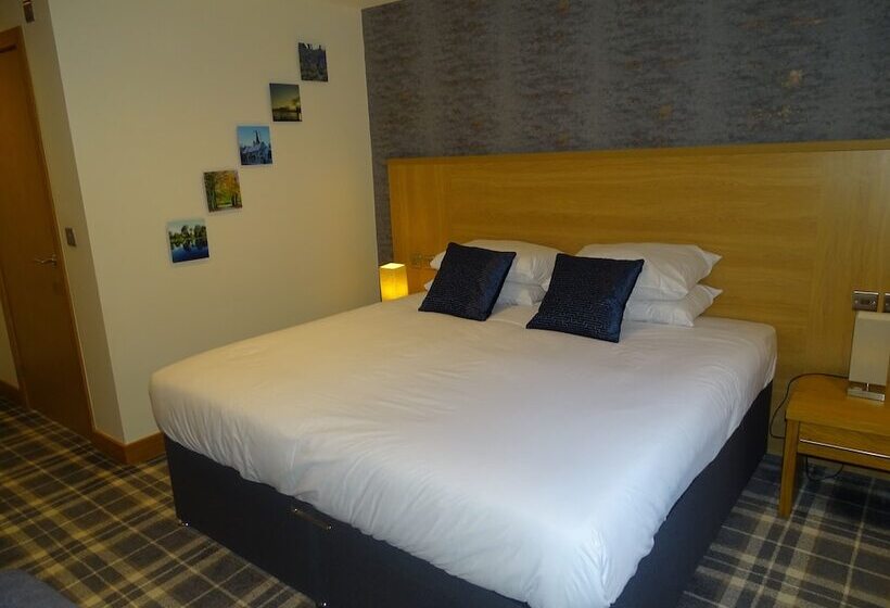 Oddfellows Hotel Bar & Restaurant